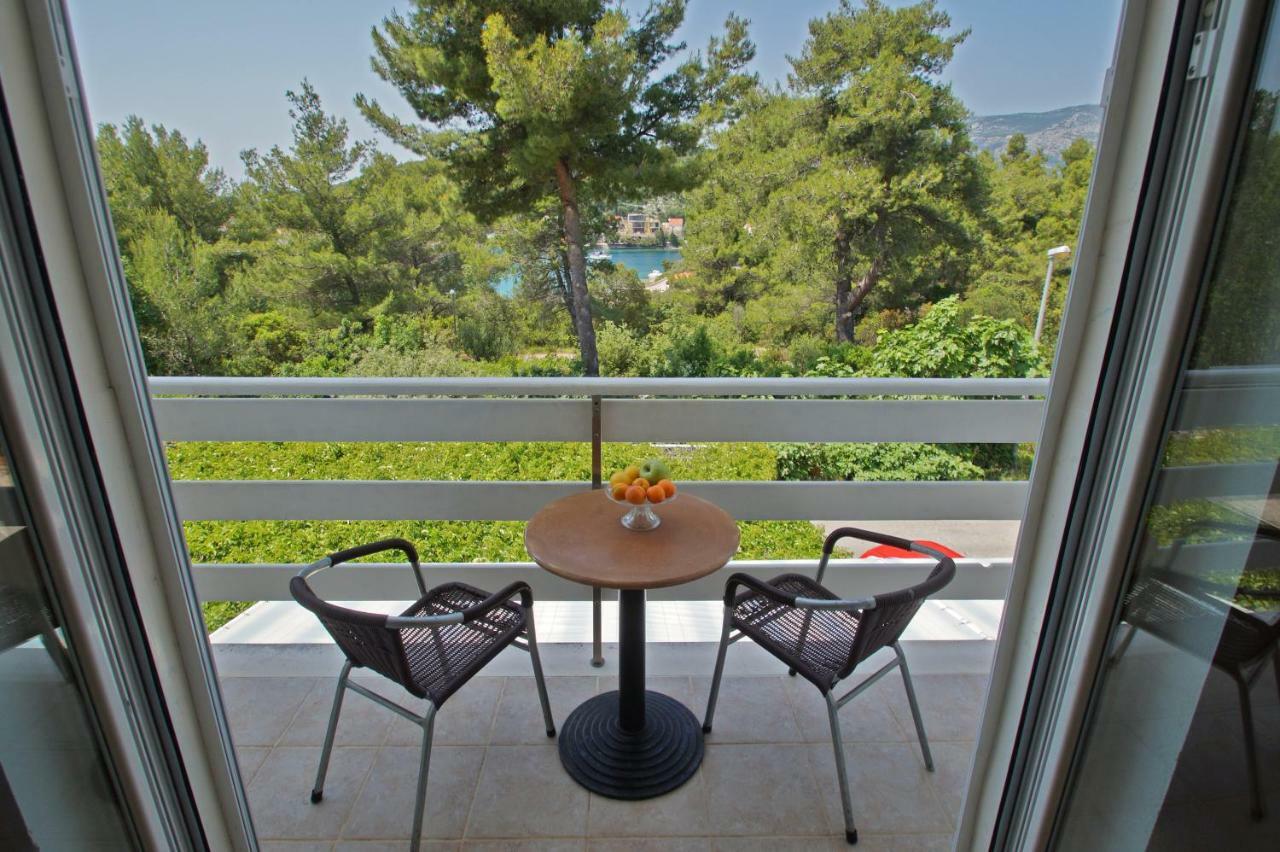 Vita Apartments Zrnovo Exterior foto