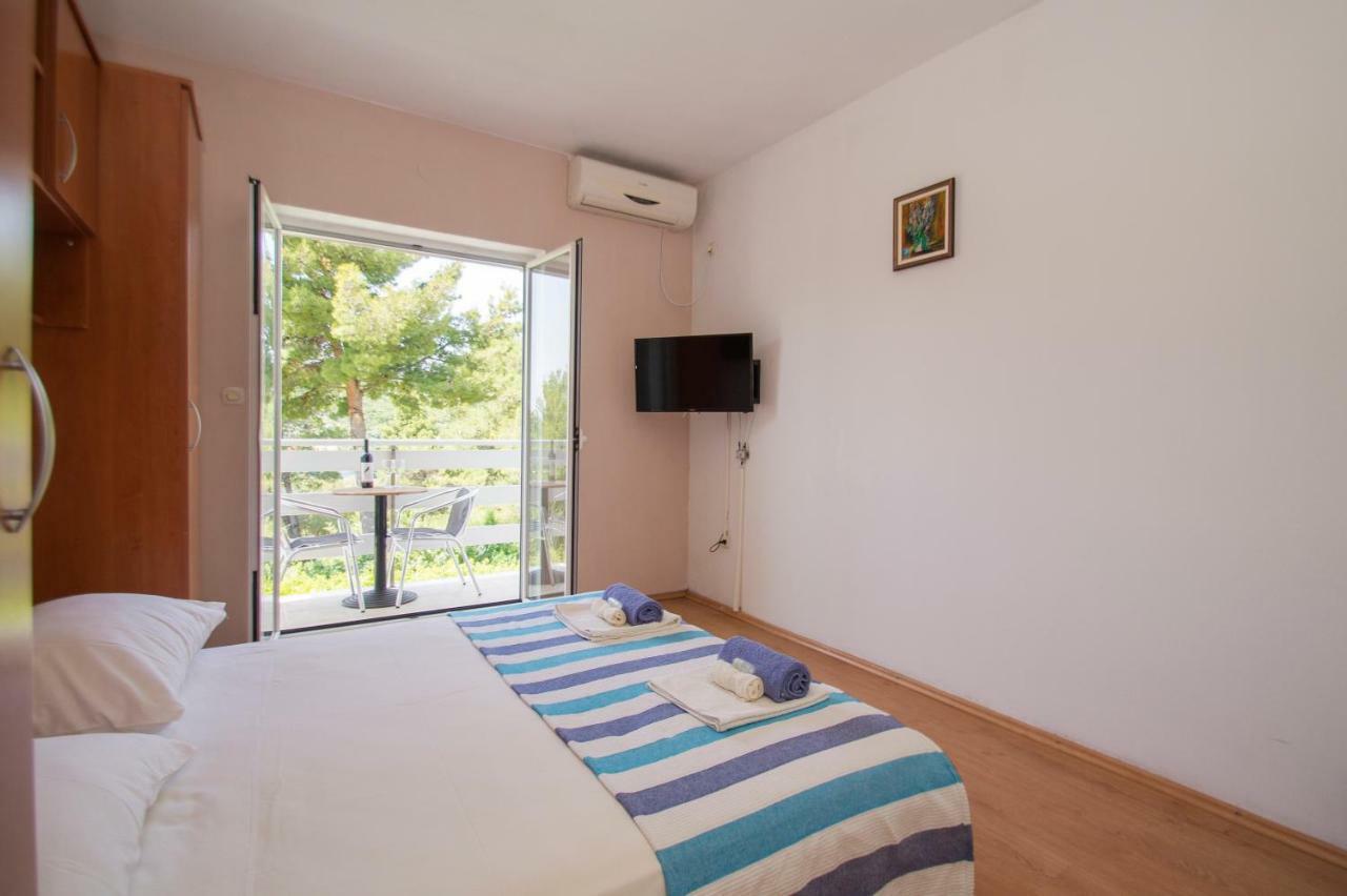 Vita Apartments Zrnovo Exterior foto